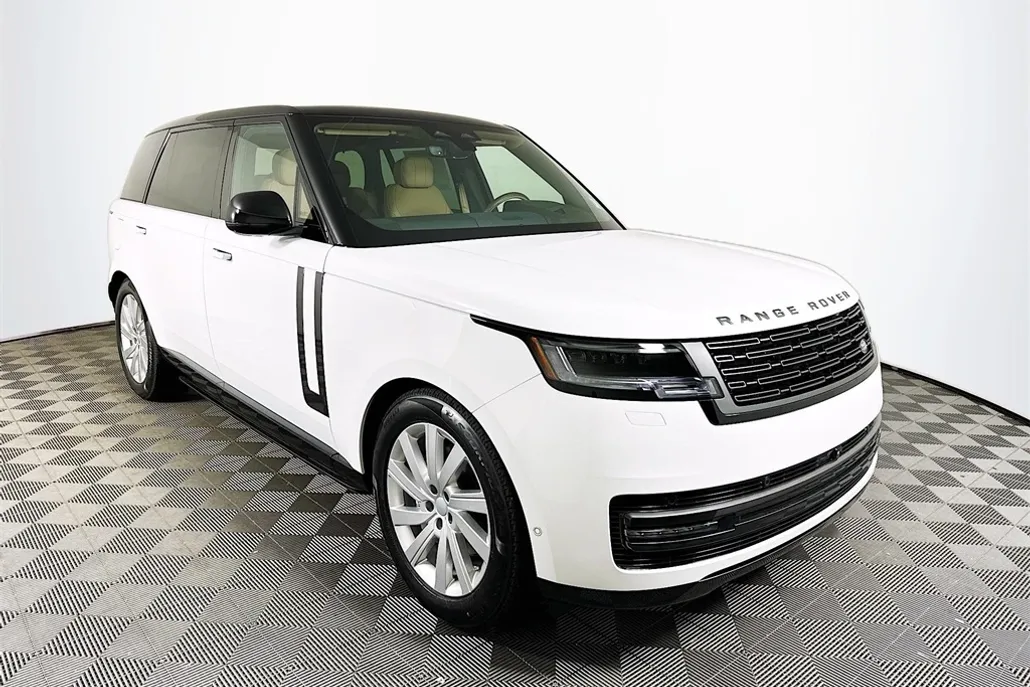 2025 Land Rover Range Rover SE photo 1