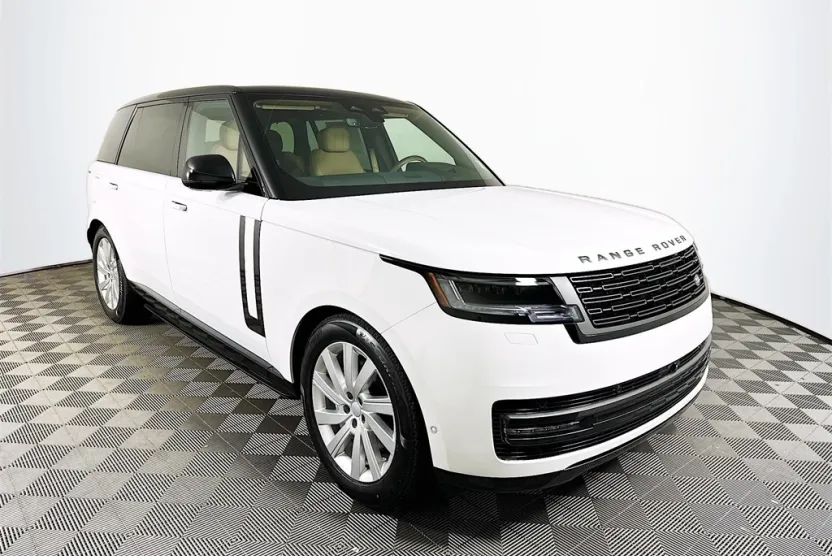 2025 Land Rover Range Rover SE photo 1