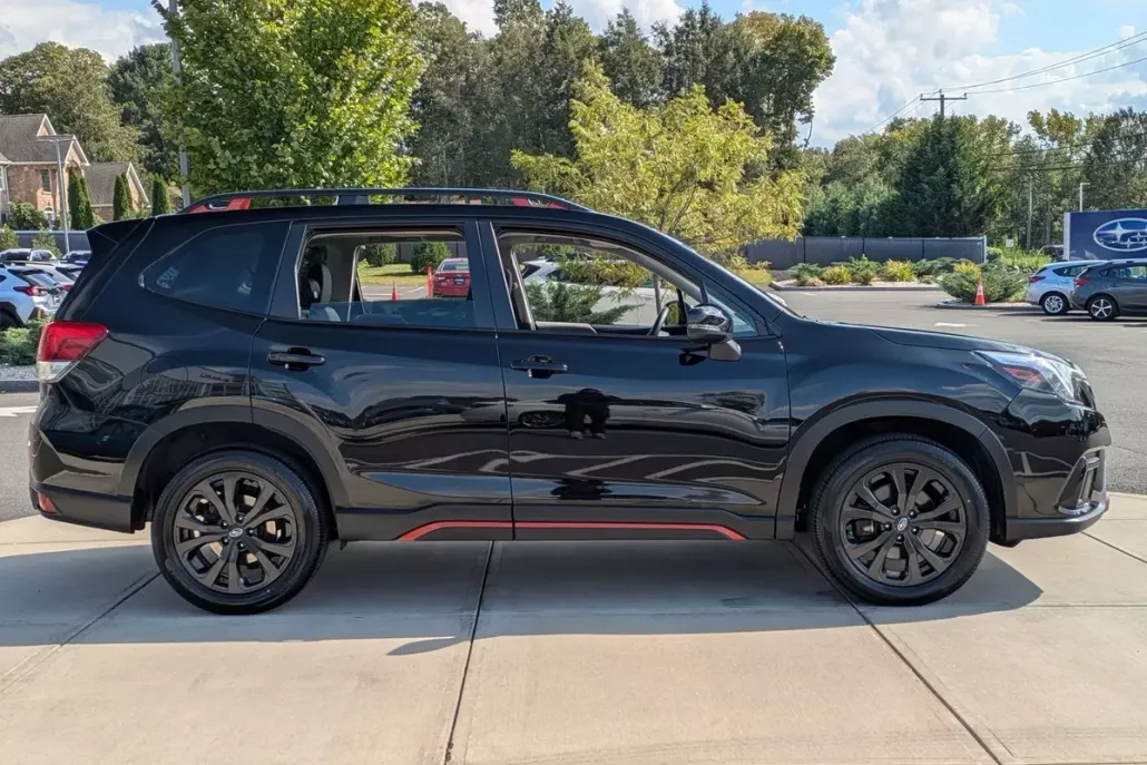 2023 Subaru Forester Sport photo 1