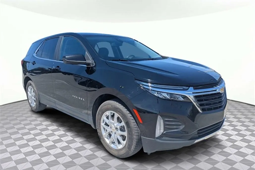 2022 Chevrolet Equinox LT photo 1