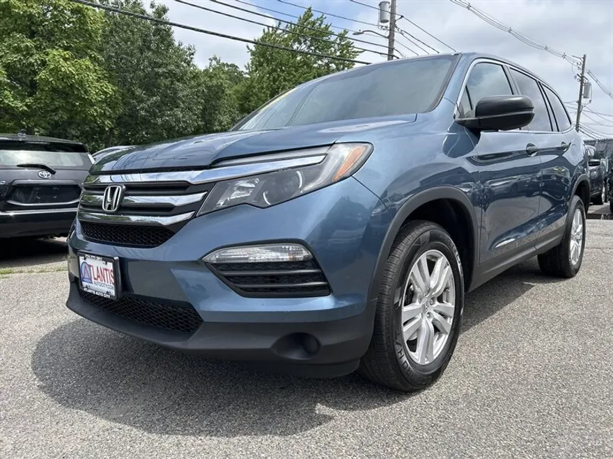 2016 Honda Pilot LX photo 1