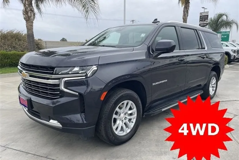 2023 Chevrolet Suburban LT photo 1