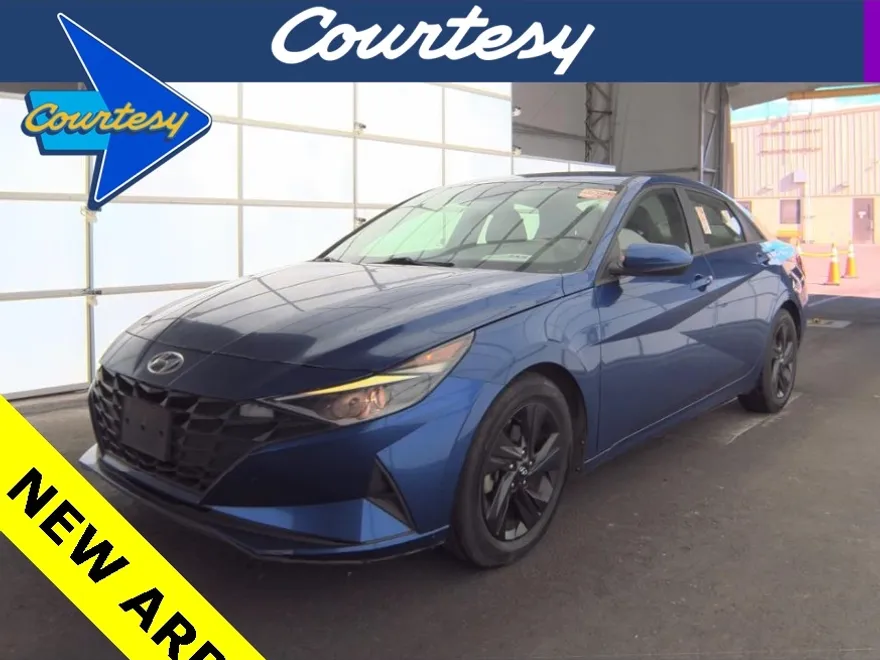 2021 Hyundai Elantra SEL photo 1