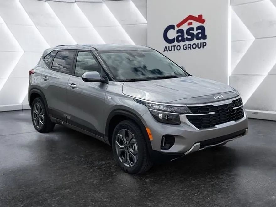 2026 Kia Seltos LX photo 1