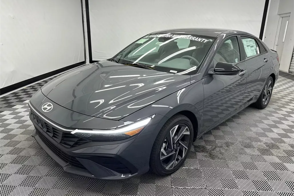 2025 Hyundai Elantra Hybrid SEL Sport photo 1