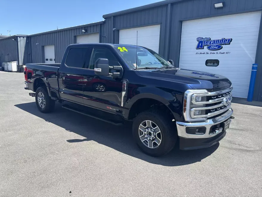 2024 Ford F-350 Lariat photo 1