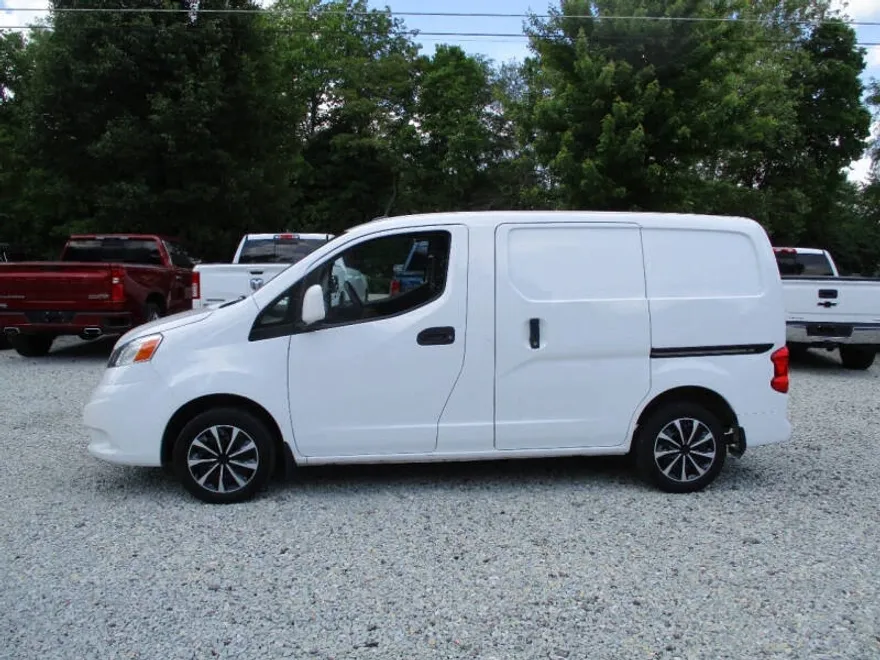 2021 Nissan NV200 SV photo 1