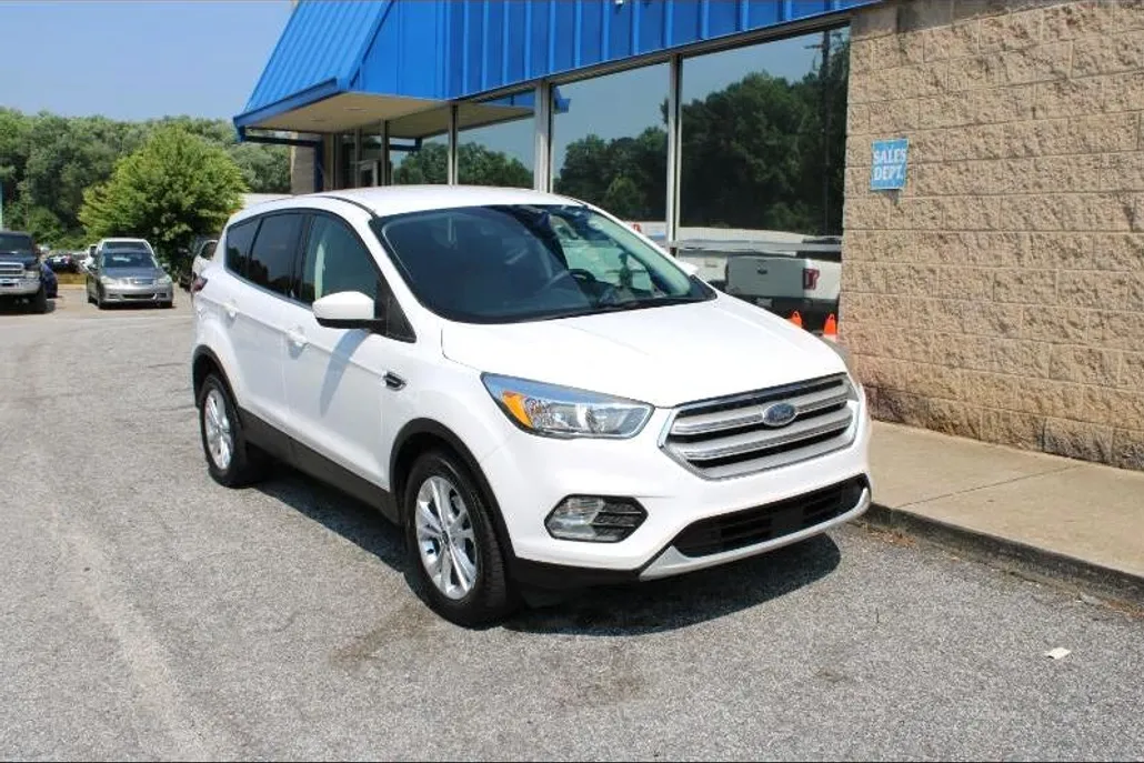 2018 Ford Escape SE photo 1