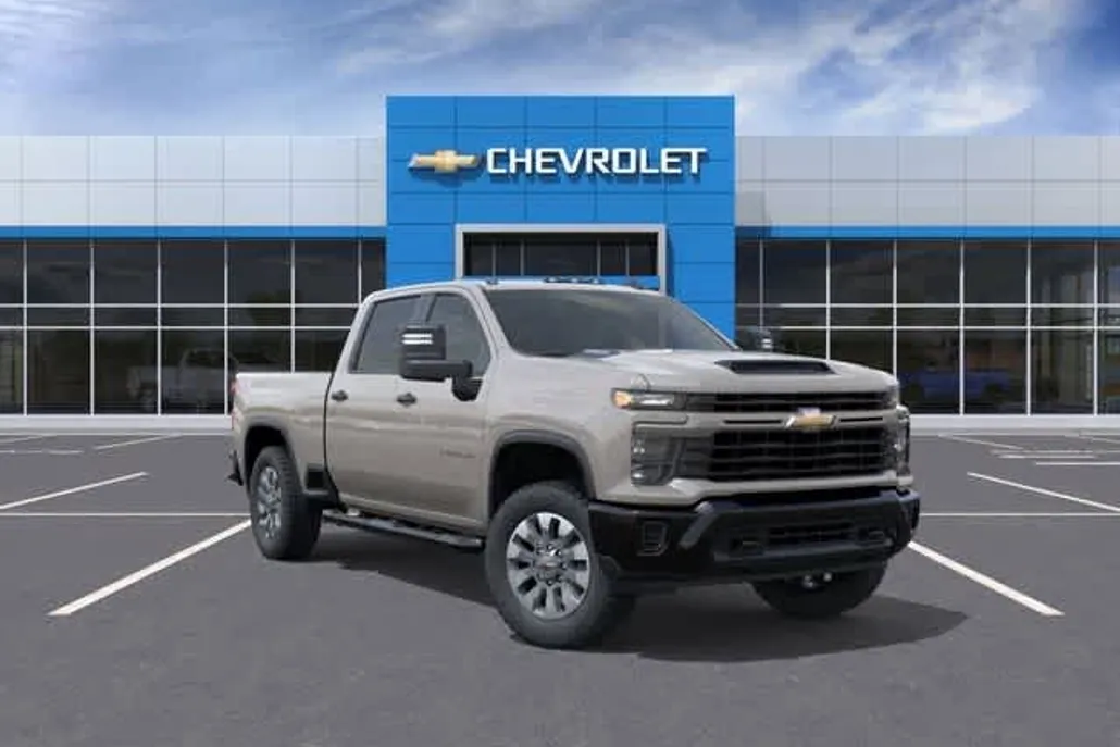 2026 Chevrolet Silverado 2500HD Custom photo 1