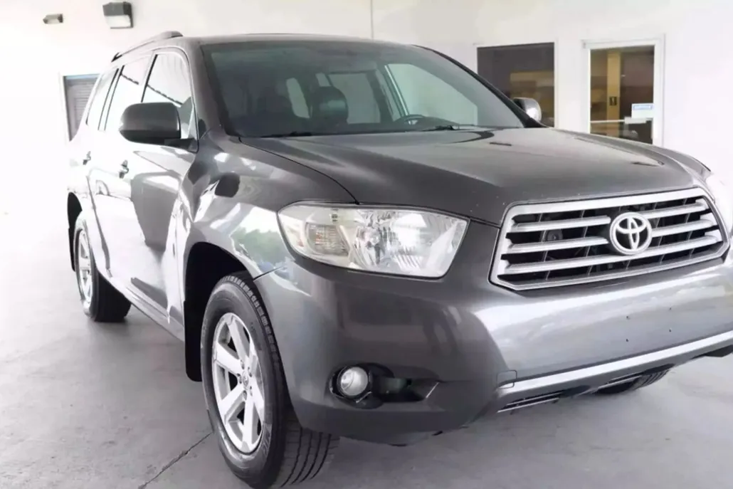 2010 Toyota Highlander SE Sport photo 1
