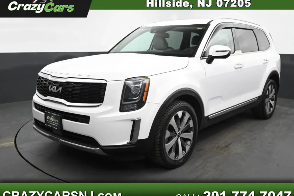 2022 Kia Telluride S photo 1