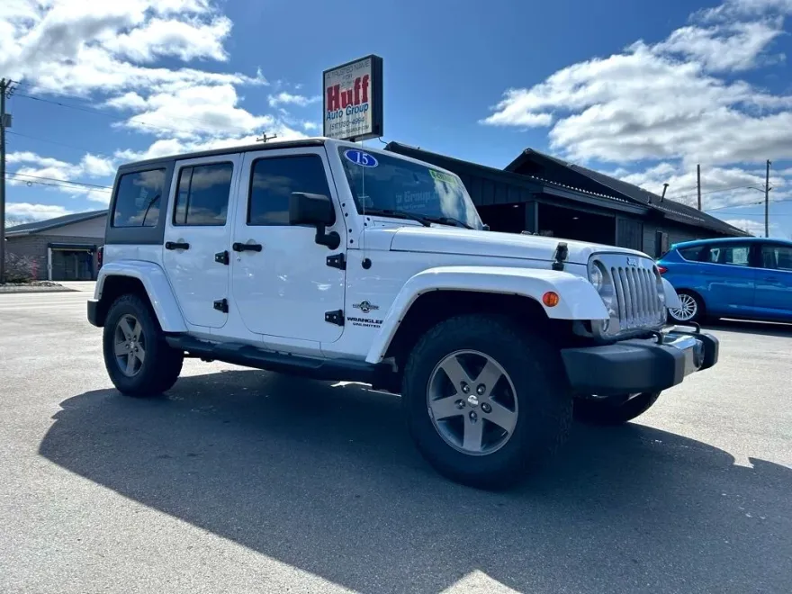 2015 Jeep Wrangler Unlimited Freedom photo 1