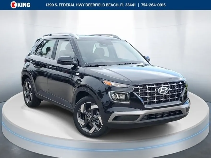2025 Hyundai Venue SEL photo 1