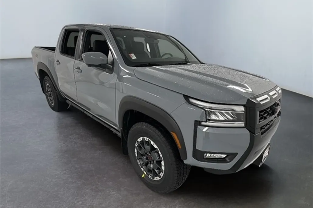 2025 Nissan Frontier PRO-4X photo 1