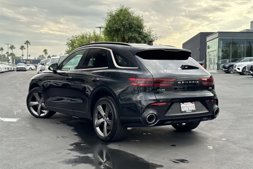 2025 Genesis GV70 2.5T Sport Prestige photo 1