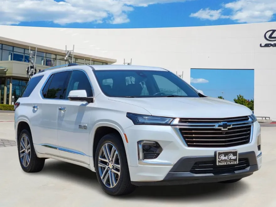 2023 Chevrolet Traverse High Country photo 1