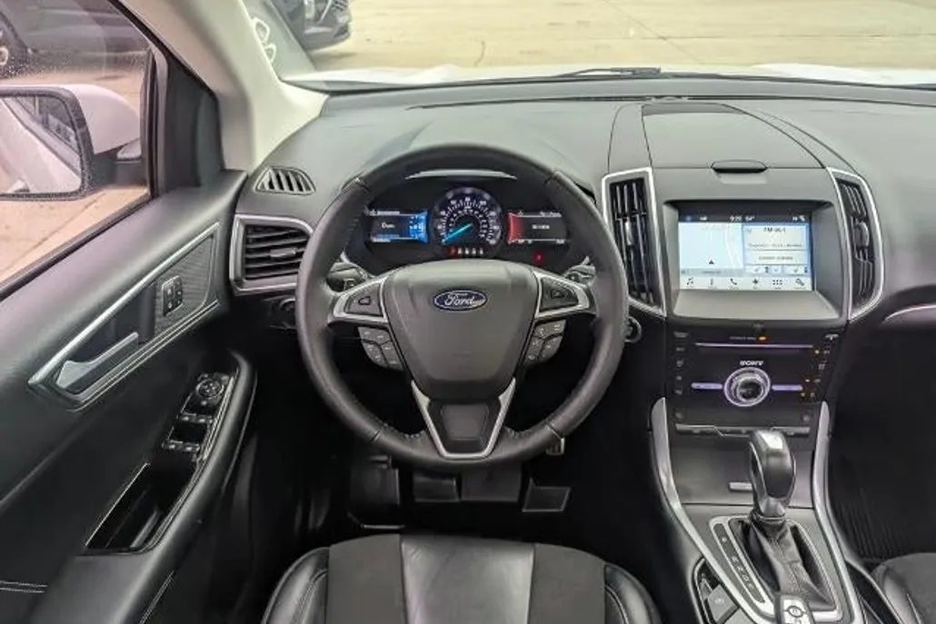 2018 Ford Edge Sport photo 1