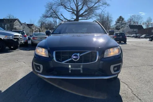 2010 Volvo XC70 photo 2