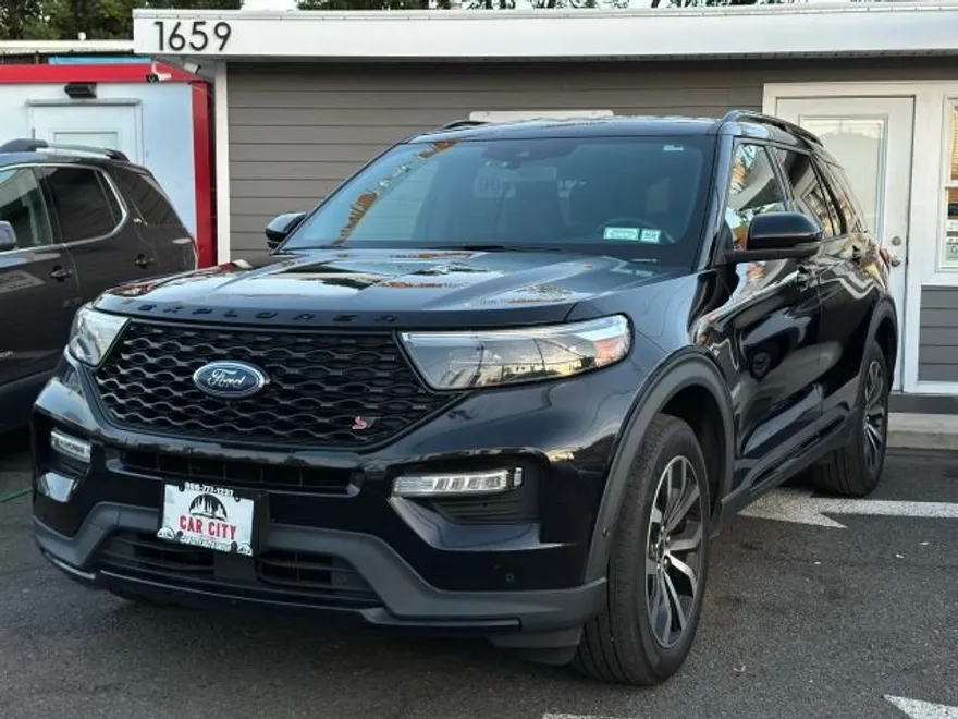 2020 Ford Explorer ST photo 1