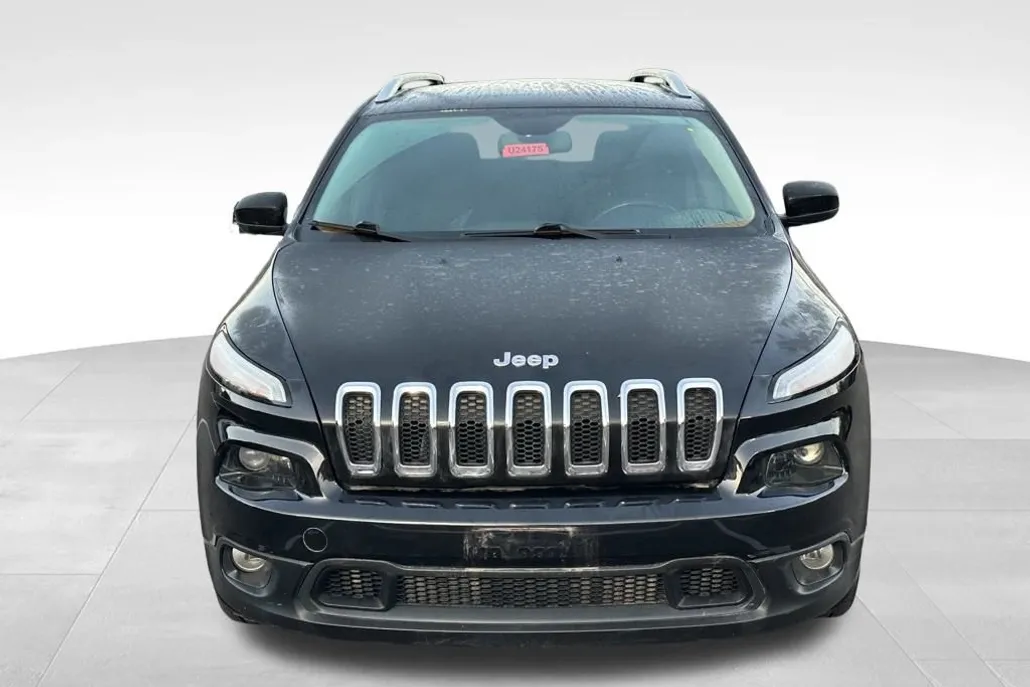 2016 Jeep Cherokee Latitude photo 1