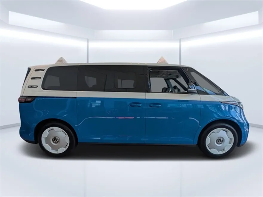 2025 Volkswagen ID. Buzz photo 1