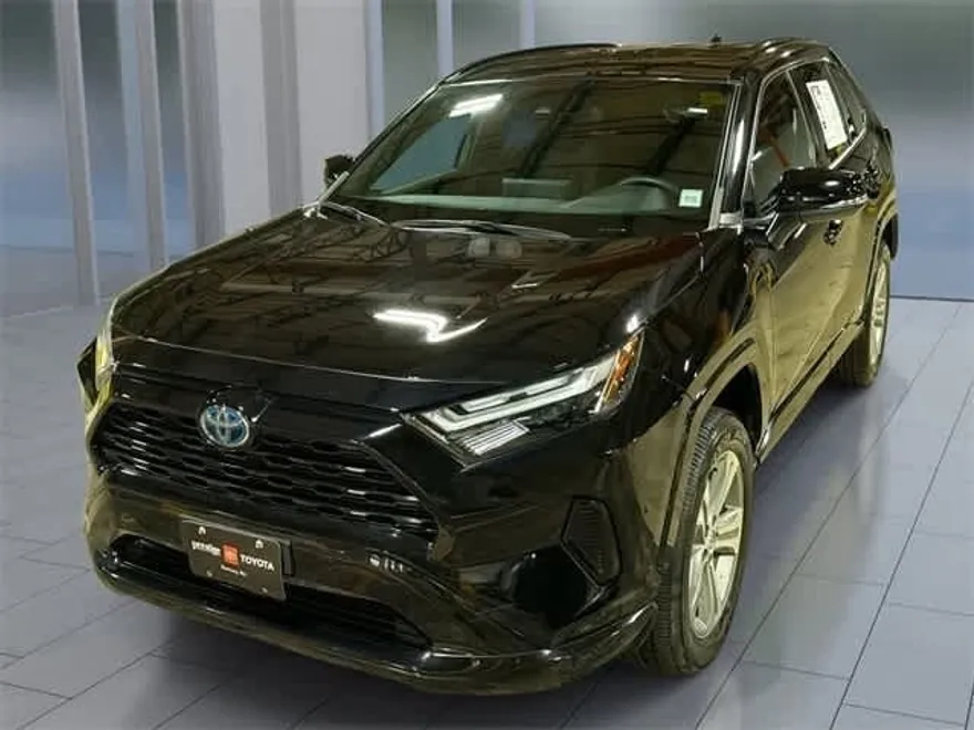 2022 Toyota RAV4 Hybrid SE photo 1