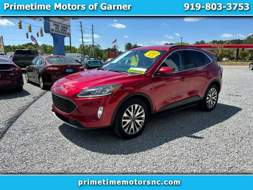 2020 Ford Escape Titanium Hybrid photo 1