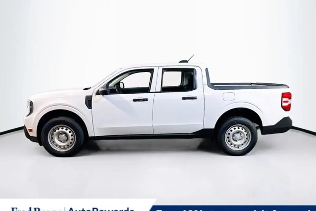 2025 Ford Maverick XL photo 1