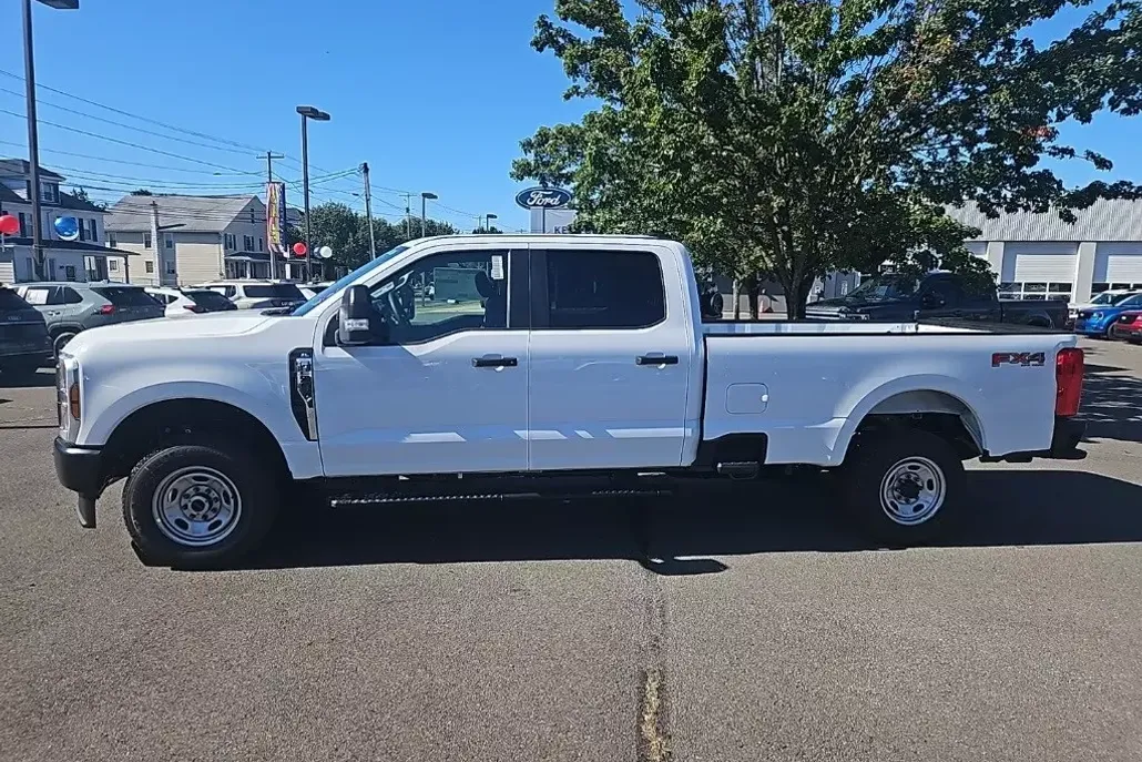 2026 Ford F-250 photo 1