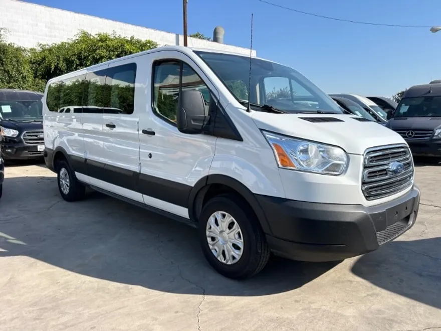 2019 Ford Transit XLT photo 1