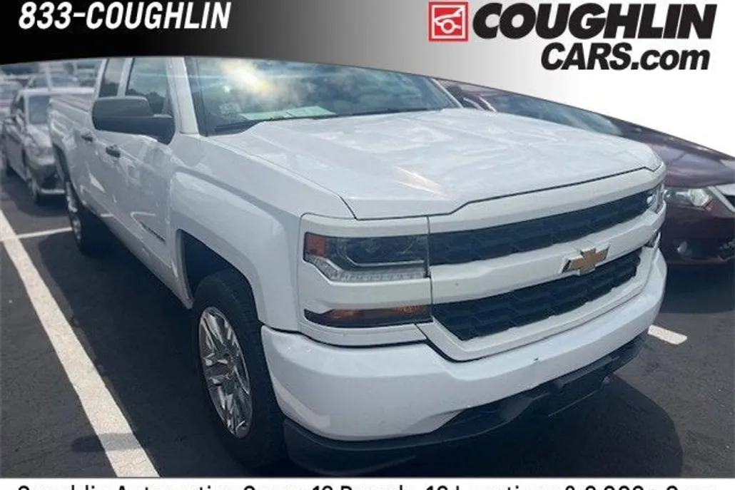 2019 Chevrolet Silverado 1500 Custom photo 1