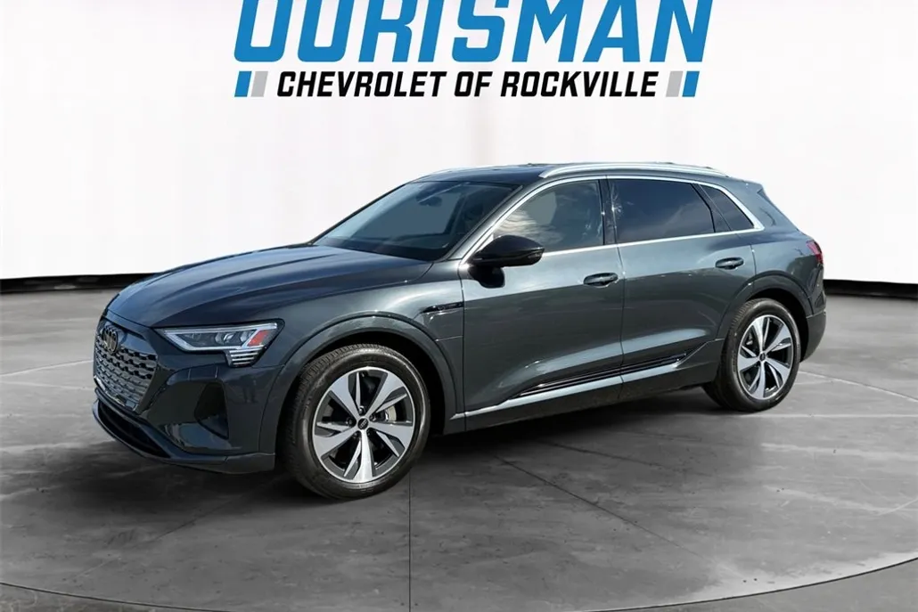 2024 Audi Q8 E-tron Premium photo 1
