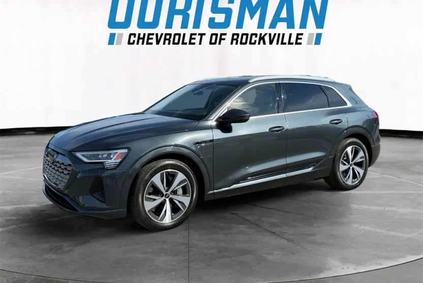 2024 Audi Q8 E-tron Premium photo 1