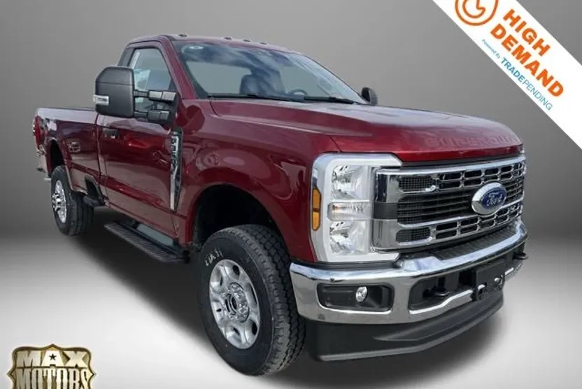 2025 Ford F-350 XLT photo 1