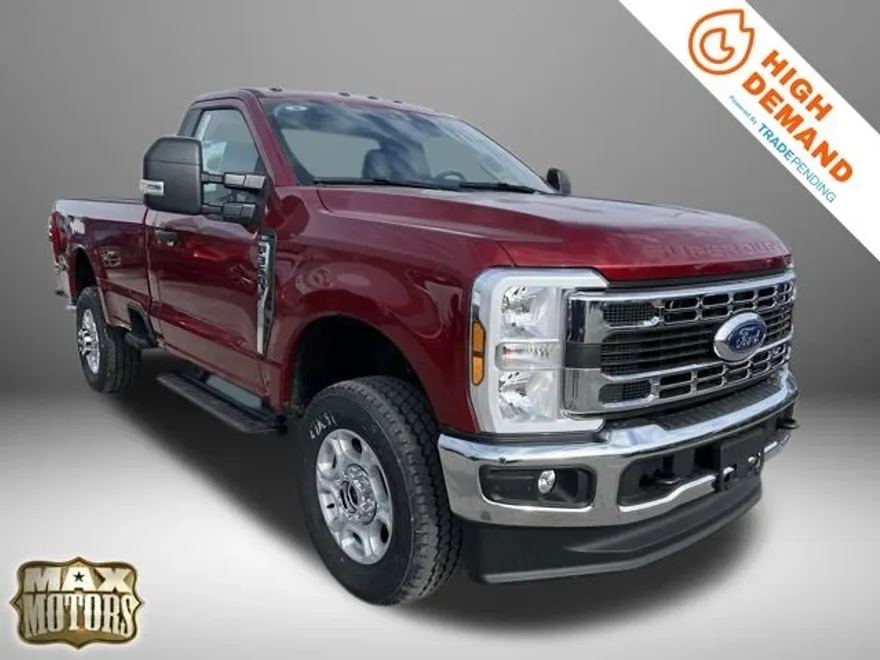 2025 Ford F-350 XLT photo 1