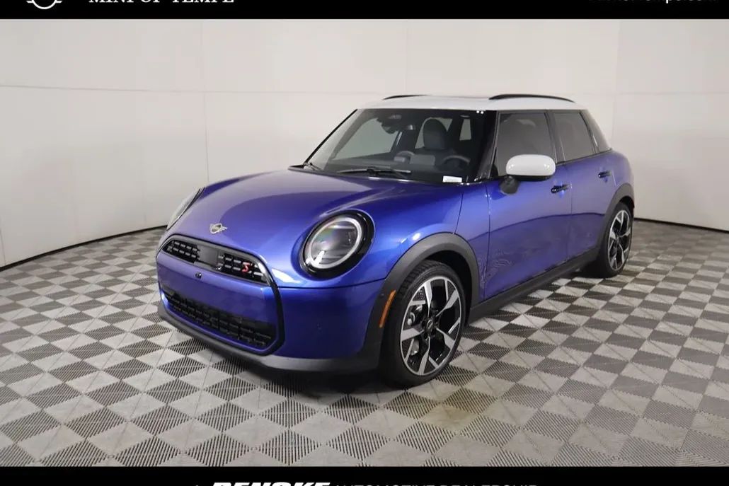 2025 Mini Cooper 4 Door Hardtop Iconic photo 1