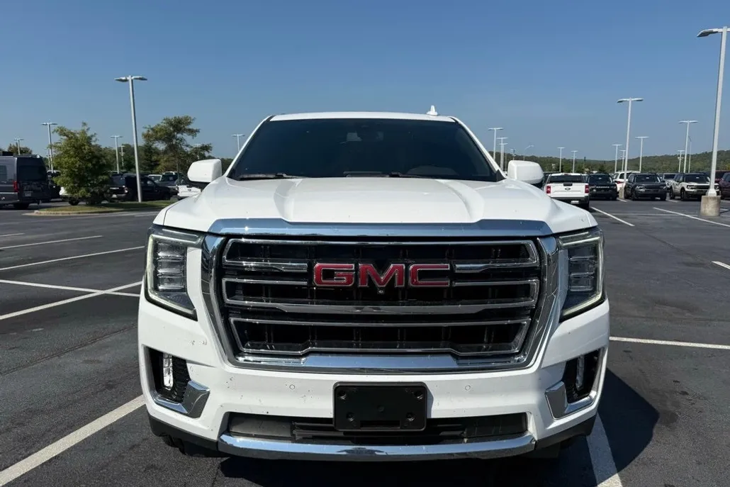 2021 Gmc Yukon SLT photo 1