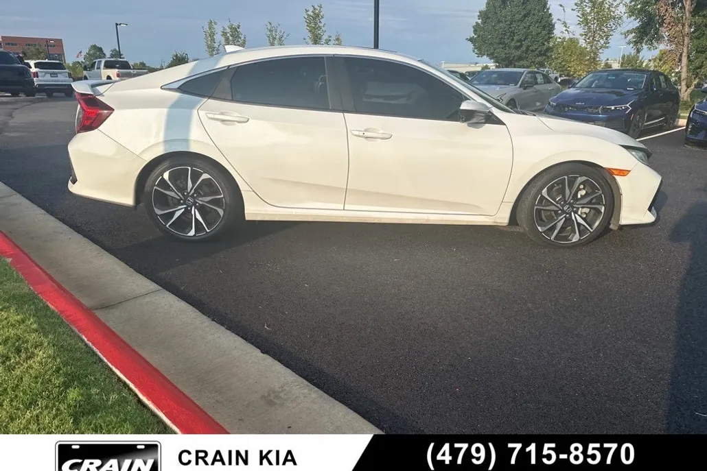 2019 Honda Civic Si photo 1