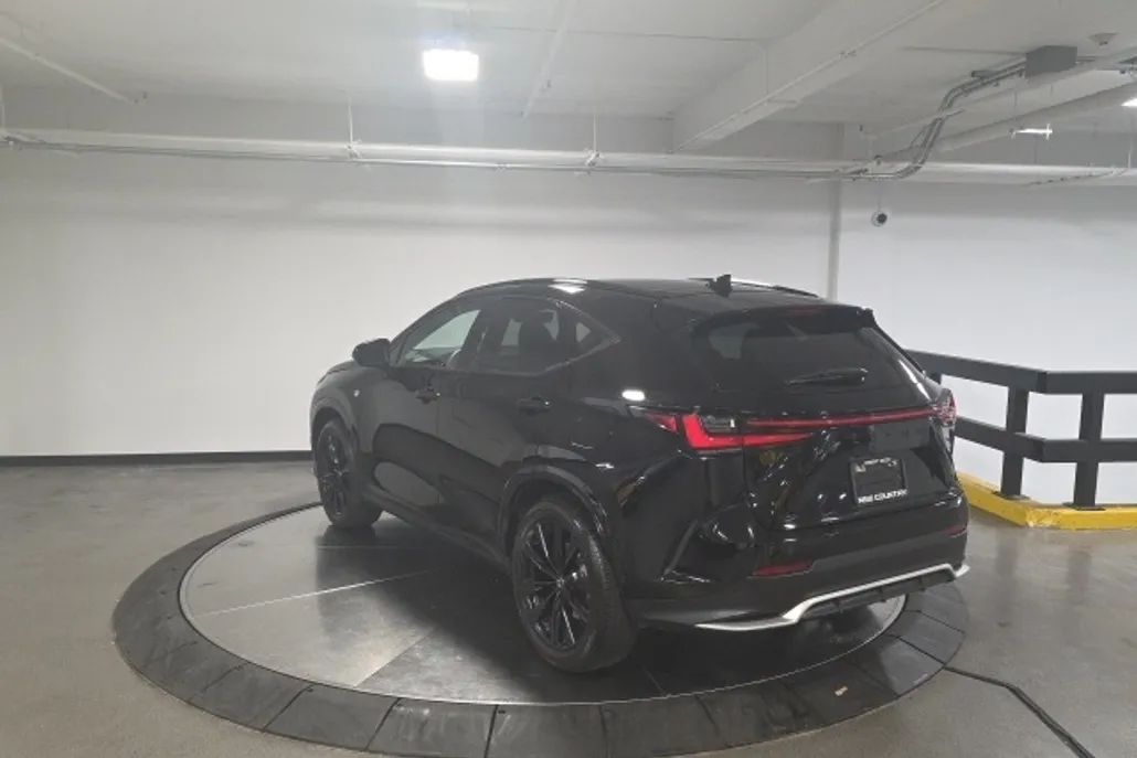 2022 Lexus NX 350 F SPORT Handling photo 1