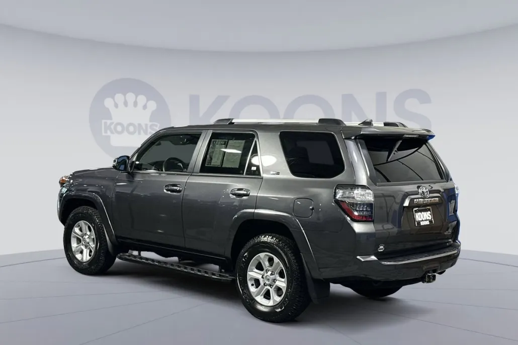 2022 Toyota 4Runner SR5 Premium photo 1