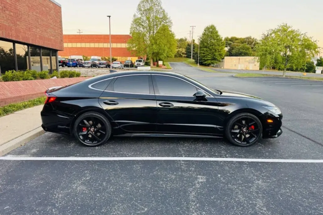 2022 Hyundai Sonata N Line photo 1