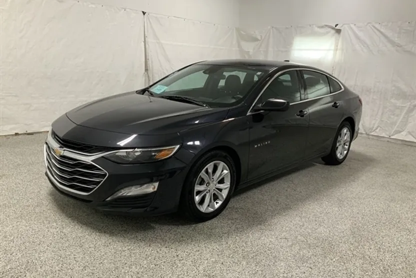 2023 Chevrolet Malibu 1LT photo 1