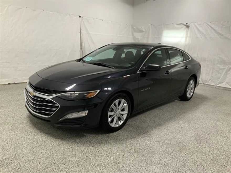2023 Chevrolet Malibu 1LT photo 1