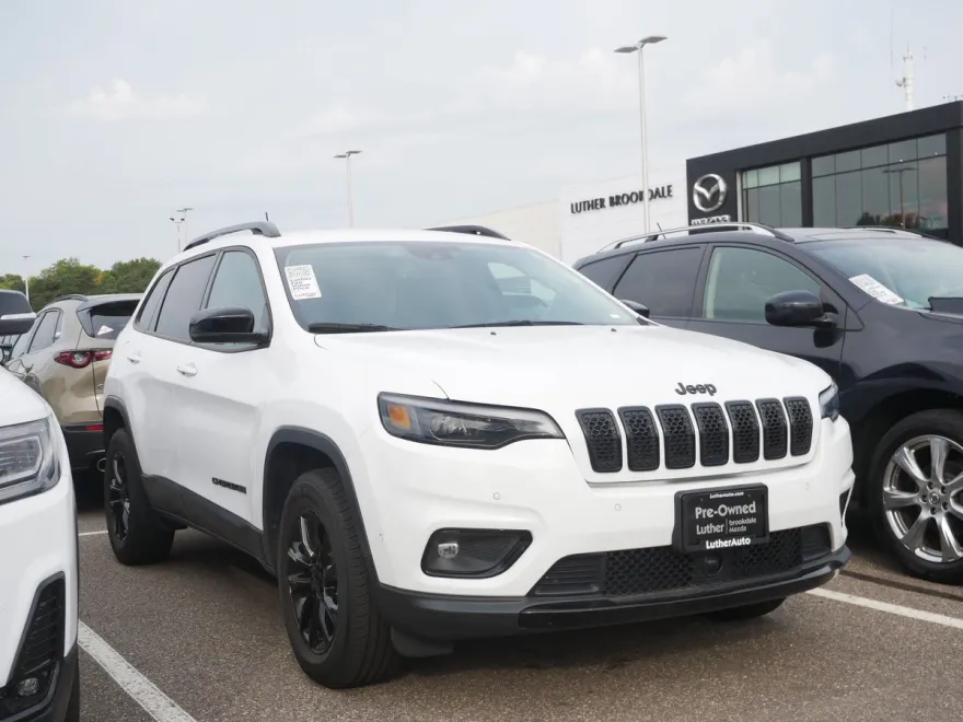 2023 Jeep Cherokee Altitude Lux photo 1