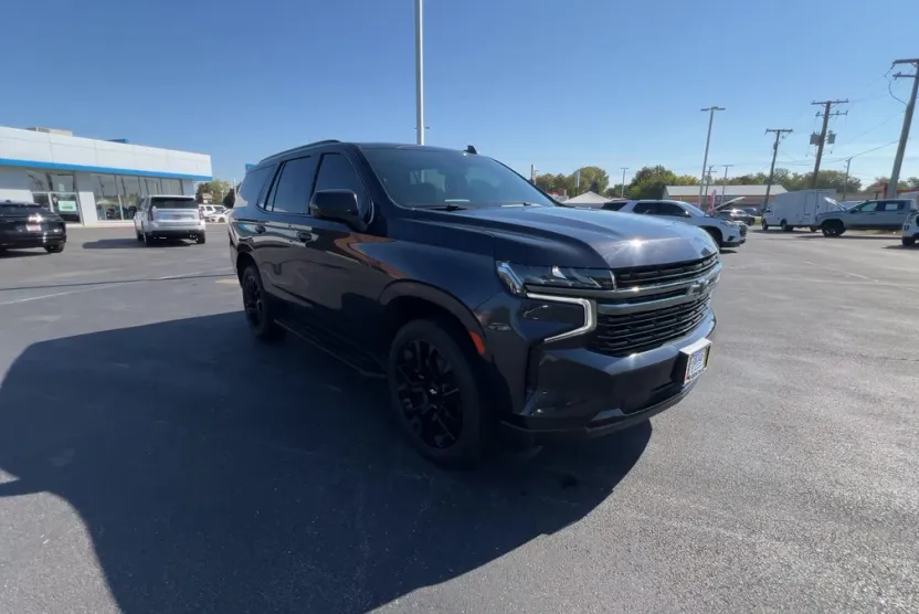 2022 Chevrolet Tahoe RST photo 1