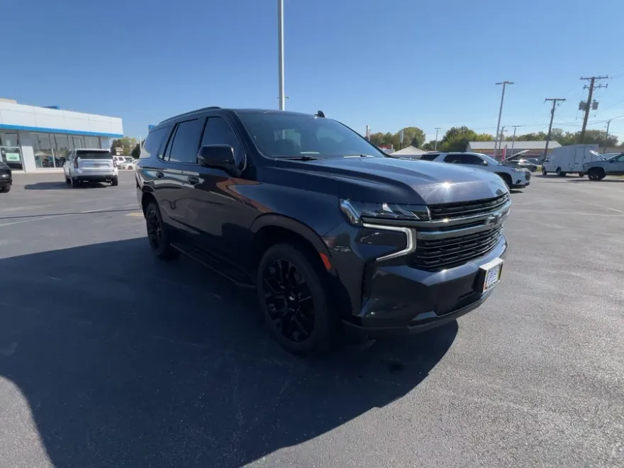 2022 Chevrolet Tahoe RST photo 1