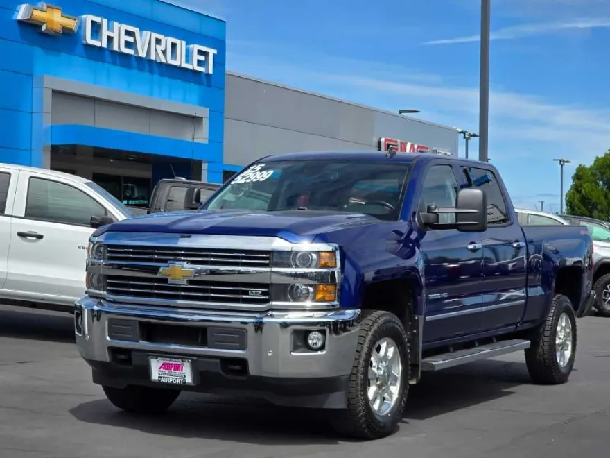 2015 Chevrolet Silverado 3500HD LTZ photo 1