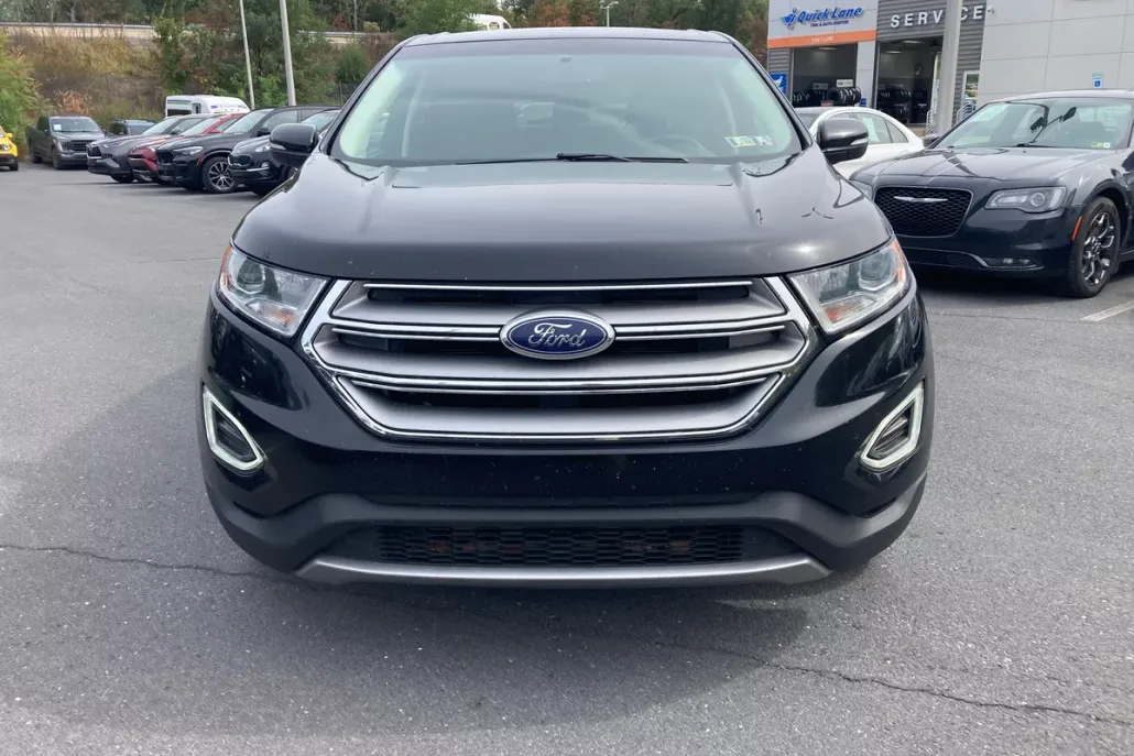 2017 Ford Edge SEL photo 1