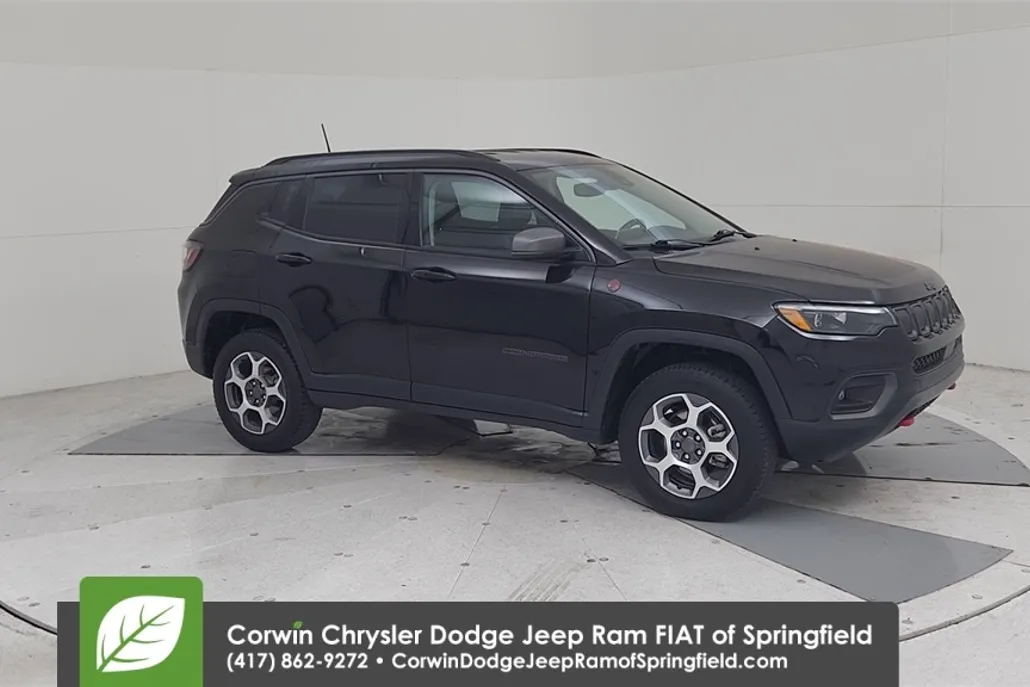 2022 Jeep Compass Trailhawk photo 1