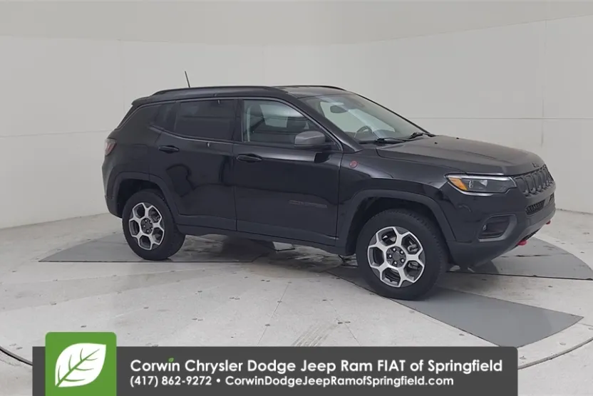 2022 Jeep Compass Trailhawk photo 1